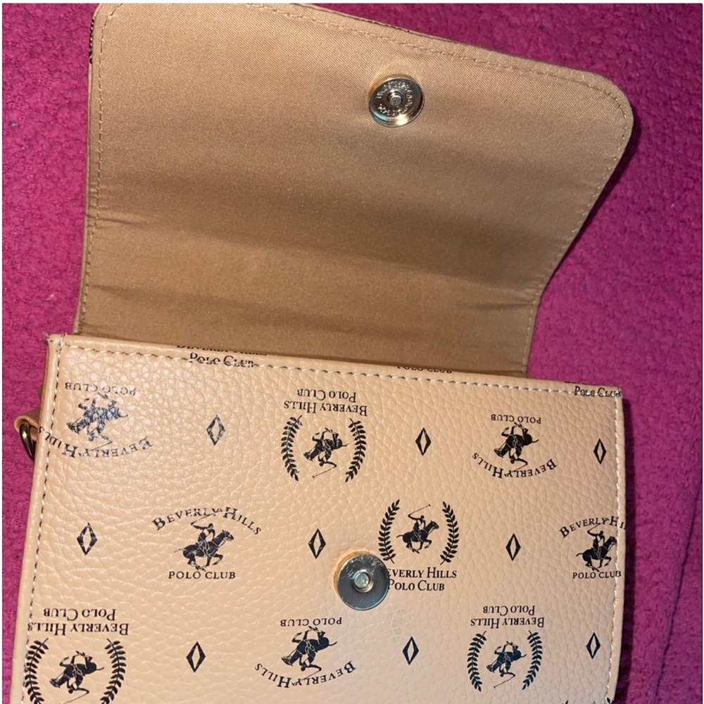Hand Bag - Picture 2 of 5